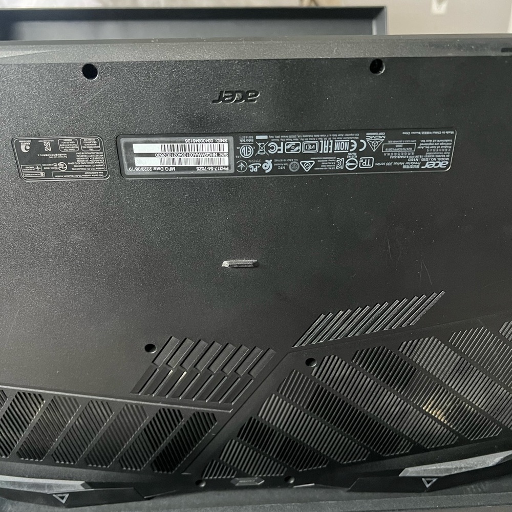 Predator Helios 300 Gaming Set - Picture 4 of 8